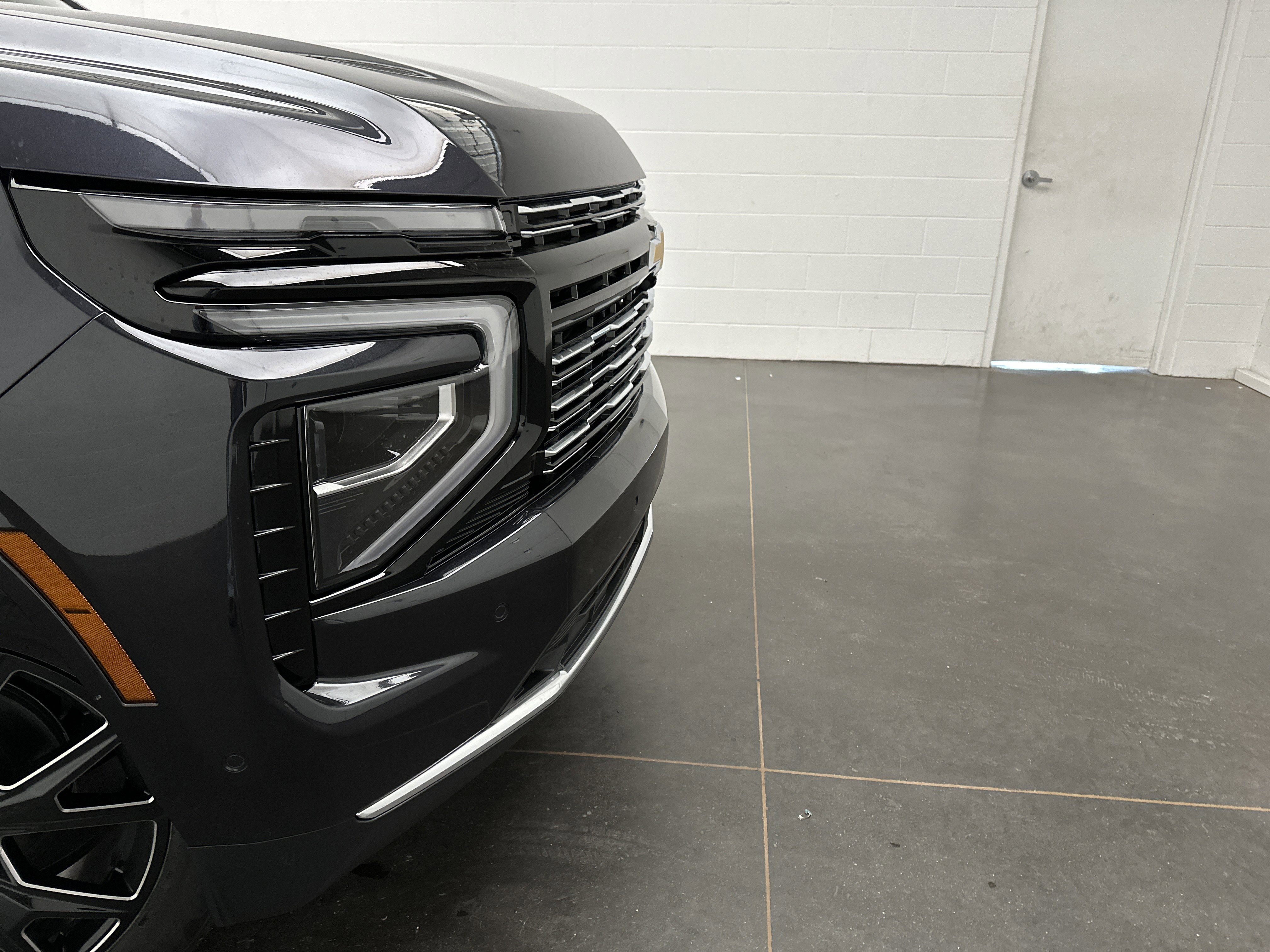 New 2026 Chevrolet Suburban High Country image 2