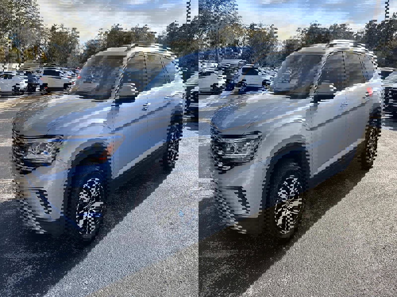 Used 2023 Volkswagen Atlas SE image 11