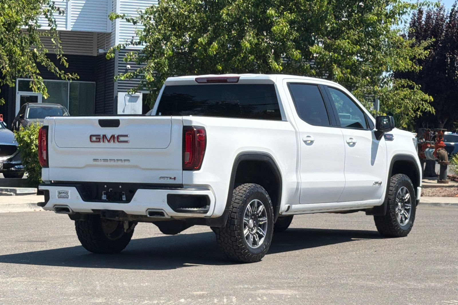 Used 2025 GMC Sierra 1500 AT4 AWD/4WD image 4
