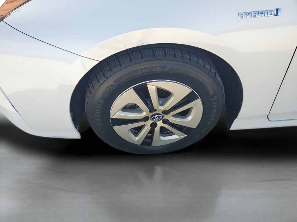 Used 2016 Toyota Prius Two image 18
