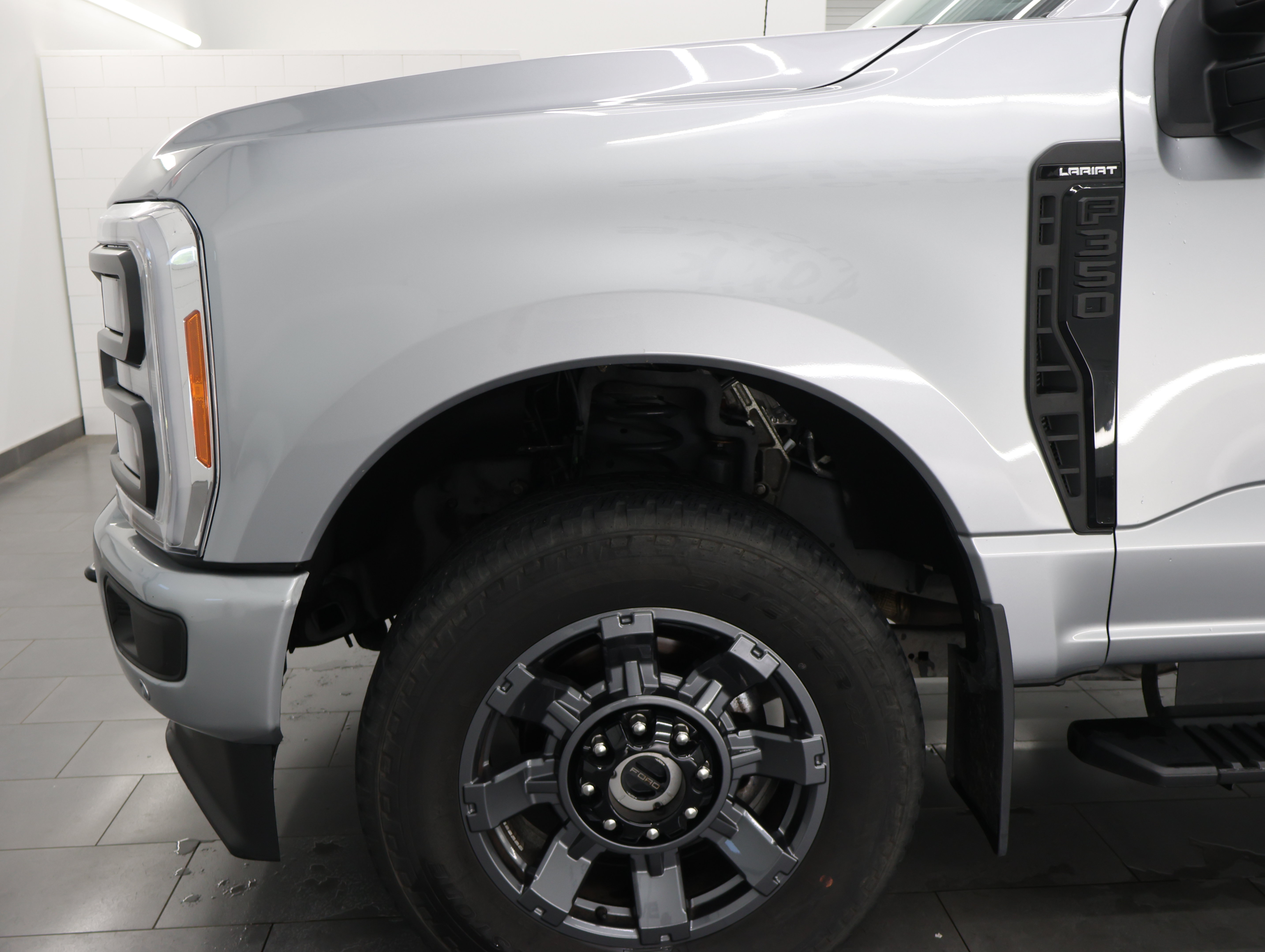 Used 2023 Ford F350 Lariat w/ Lariat Ultimate Package AWD/4WD image 38
