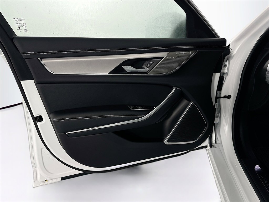 New 2024 Jaguar XF R-Dynamic SE image 18