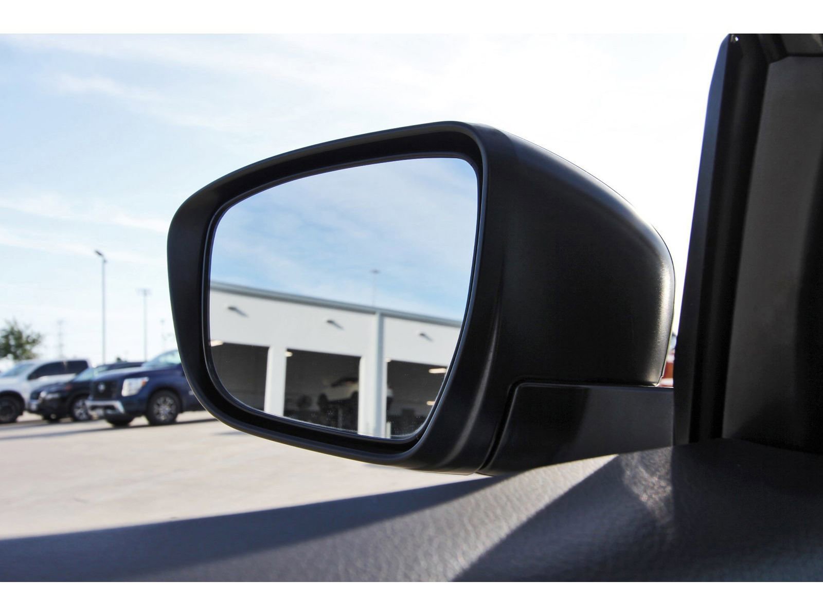 Used 2019 Nissan Rogue Sport SV w/ Technology Package FWD image 9