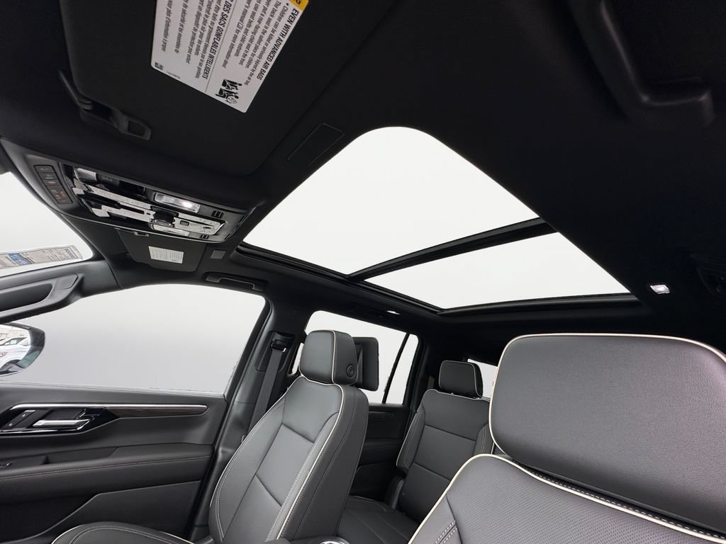 New 2026 Chevrolet Suburban Premier AWD/4WD image 17
