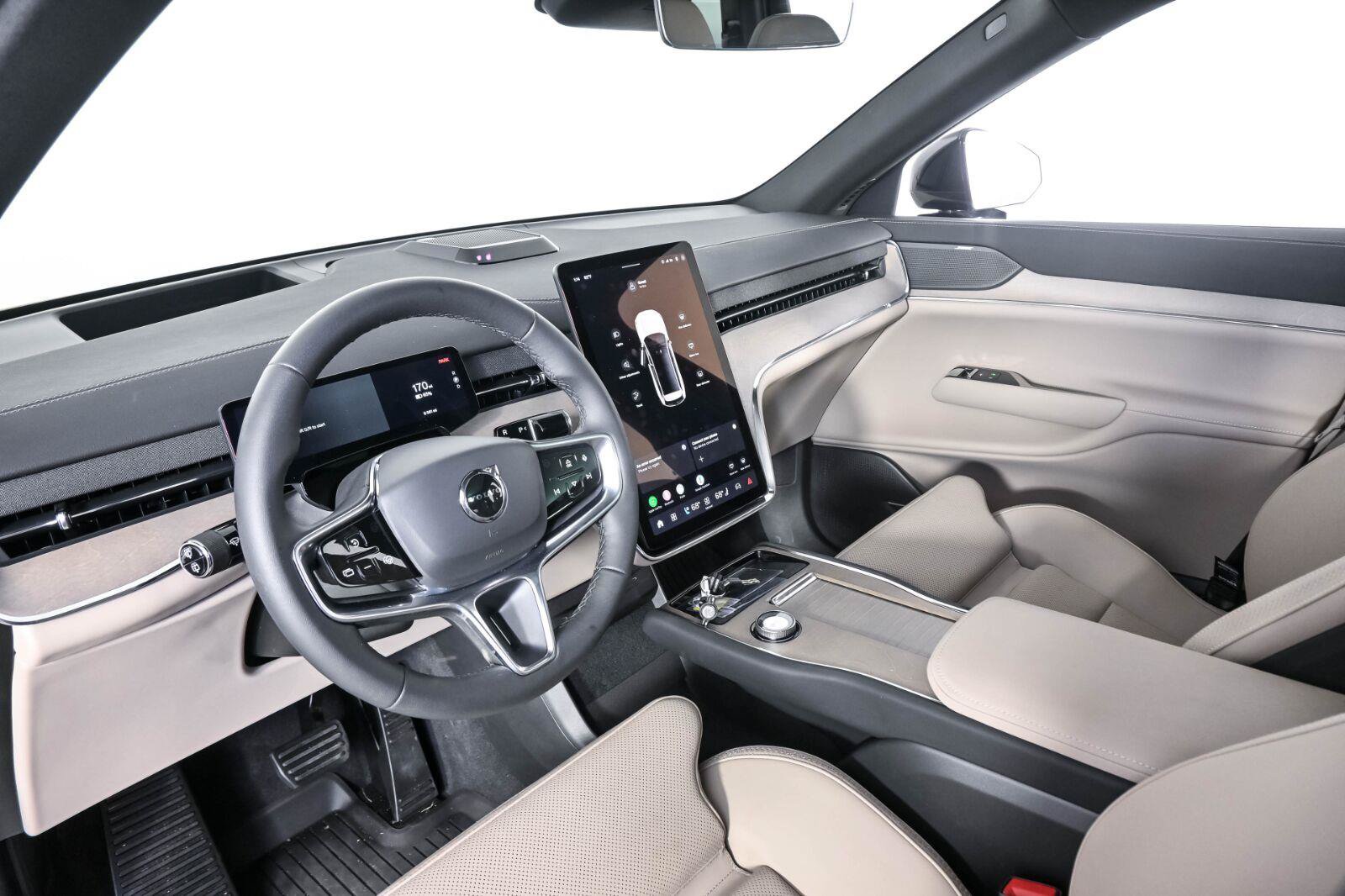 Used 2025 Volvo EX90 Ultra AWD/4WD image 5