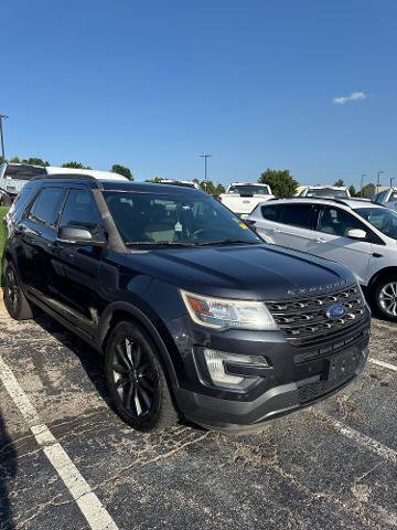 Certified 2017 Ford Explorer XLT w/ Equipment Group 202A AWD/4WD image 2