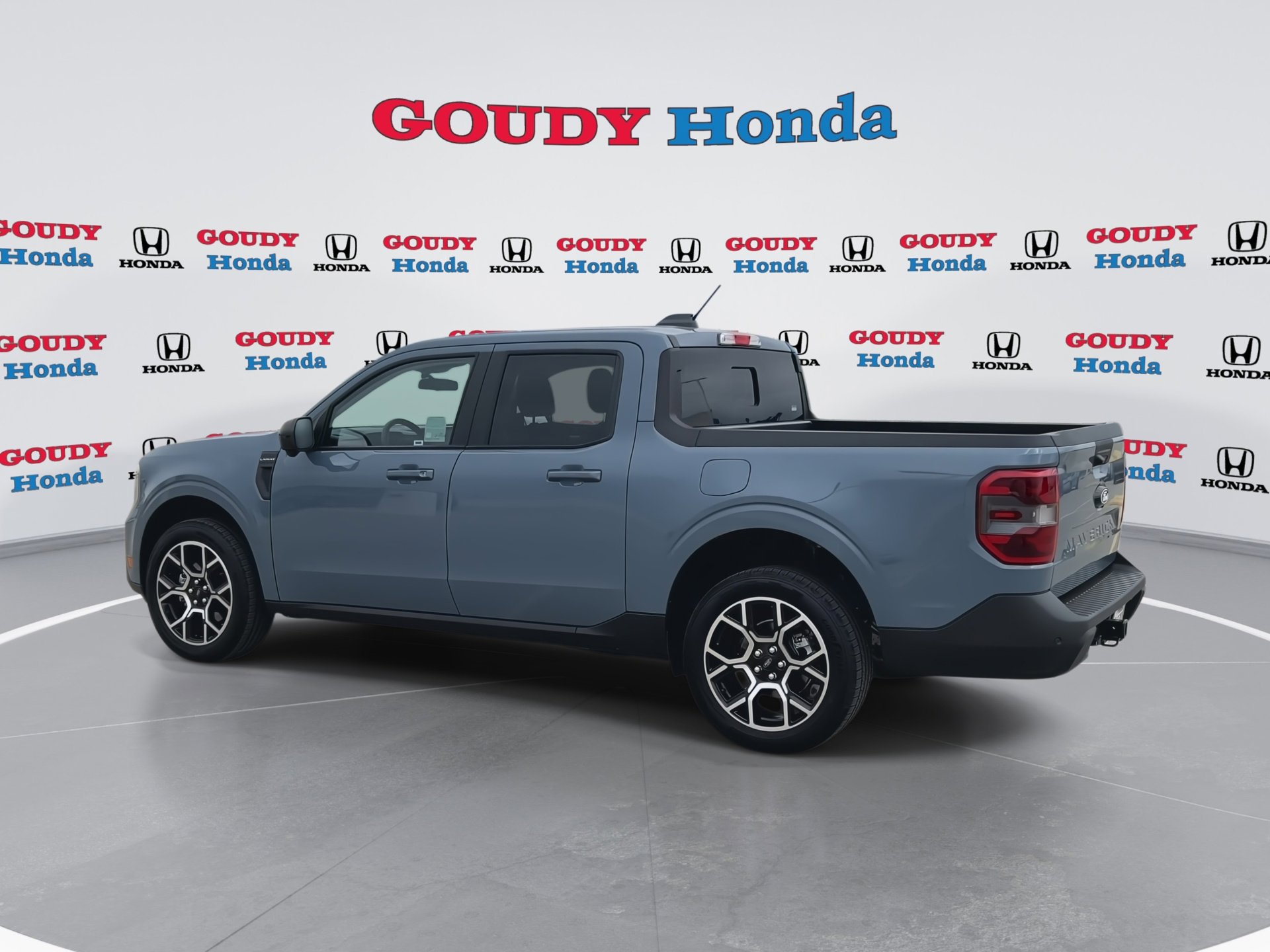 Used 2025 Ford Maverick Lariat AWD/4WD image 6