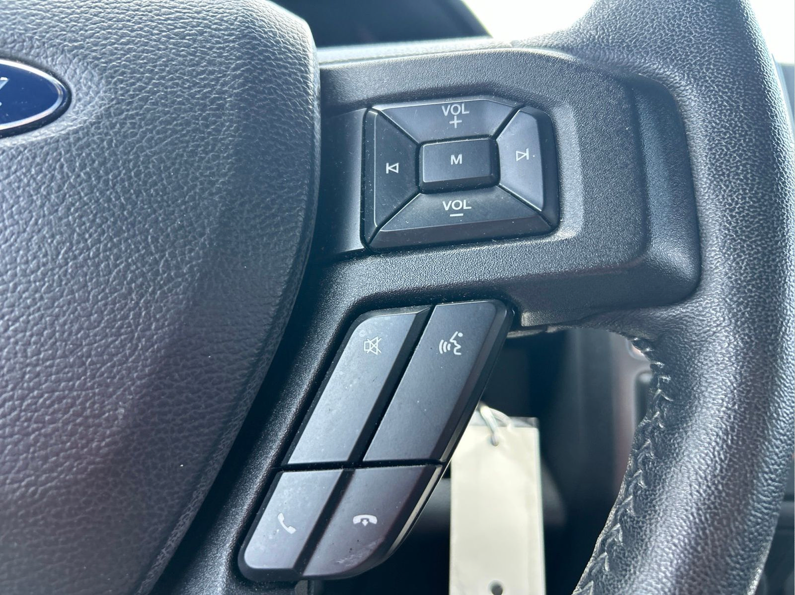 Used 2018 Ford F150 XLT w/ Equipment Group 302A Luxury AWD/4WD image 15