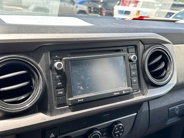 Used 2019 Toyota Tacoma SR5 AWD/4WD image 17