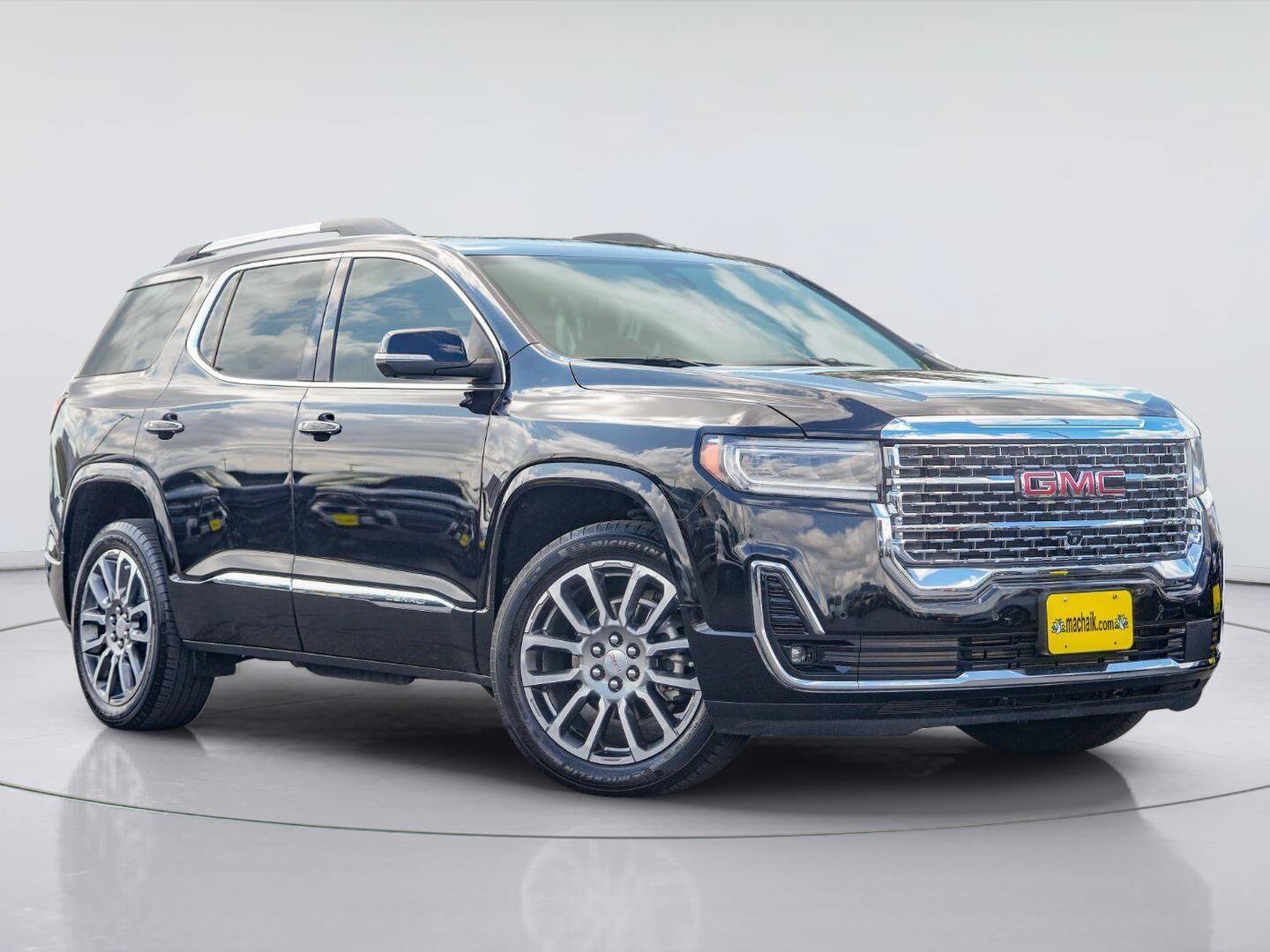 Used 2023 GMC Acadia Denali w/ Denali Ultimate Package FWD image 1