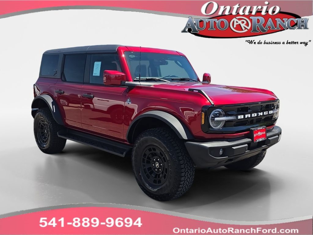 New 2026 Ford Bronco Outer Banks w/ Sasquatch Package AWD/4WD image 1