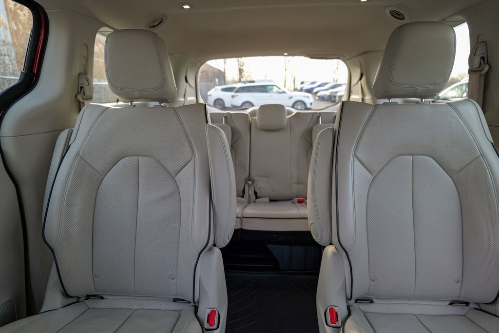 Used 2018 Chrysler Pacifica Limited w/ Advanced Safetytec Group image 49