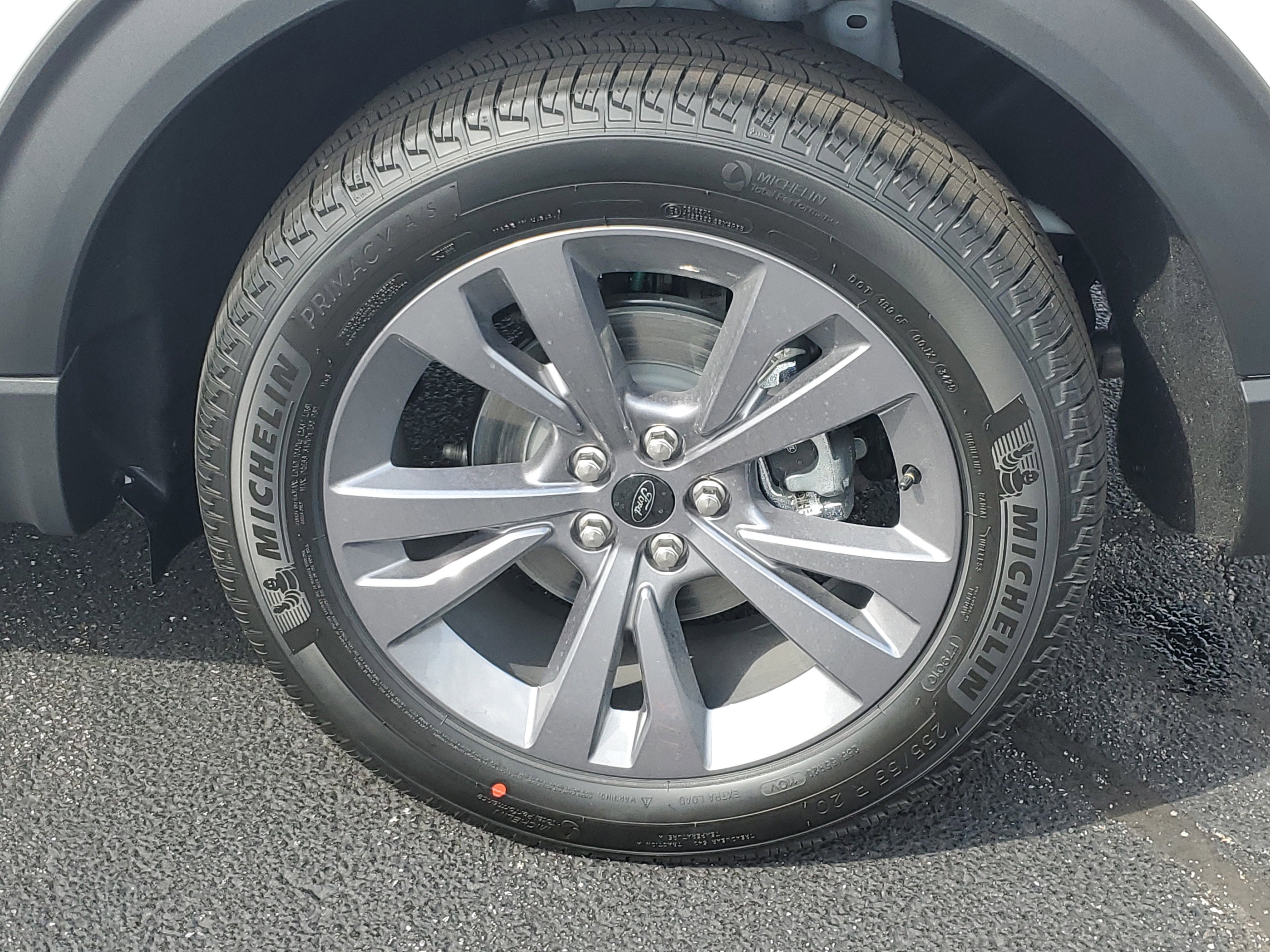 New 2025 Ford Explorer Active w/ Active Comfort Package image 5