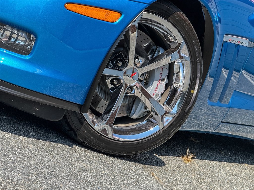 Used 2011 Chevrolet Corvette Grand Sport w/ Preferred Equipment Group RWD image 9