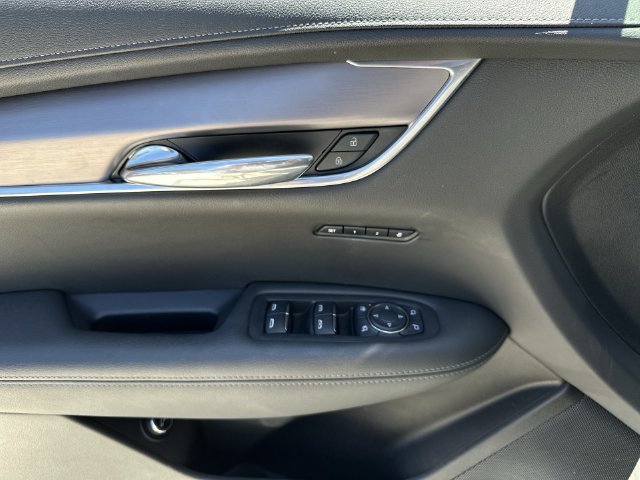Used 2023 Cadillac XT6 Luxury FWD image 21
