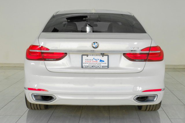 Used 2019 BMW 740i w/ Executive Package RWD image 7
