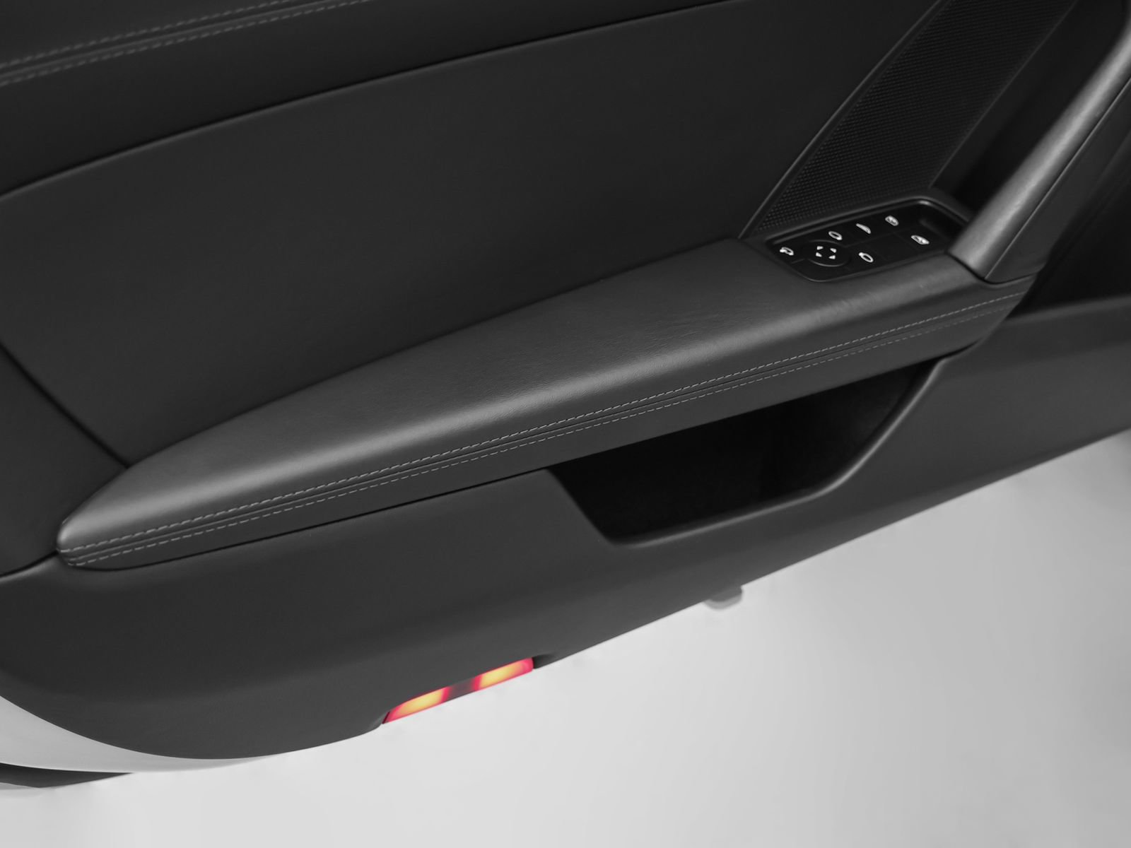 Certified 2023 Porsche 911 Carrera GTS RWD image 57