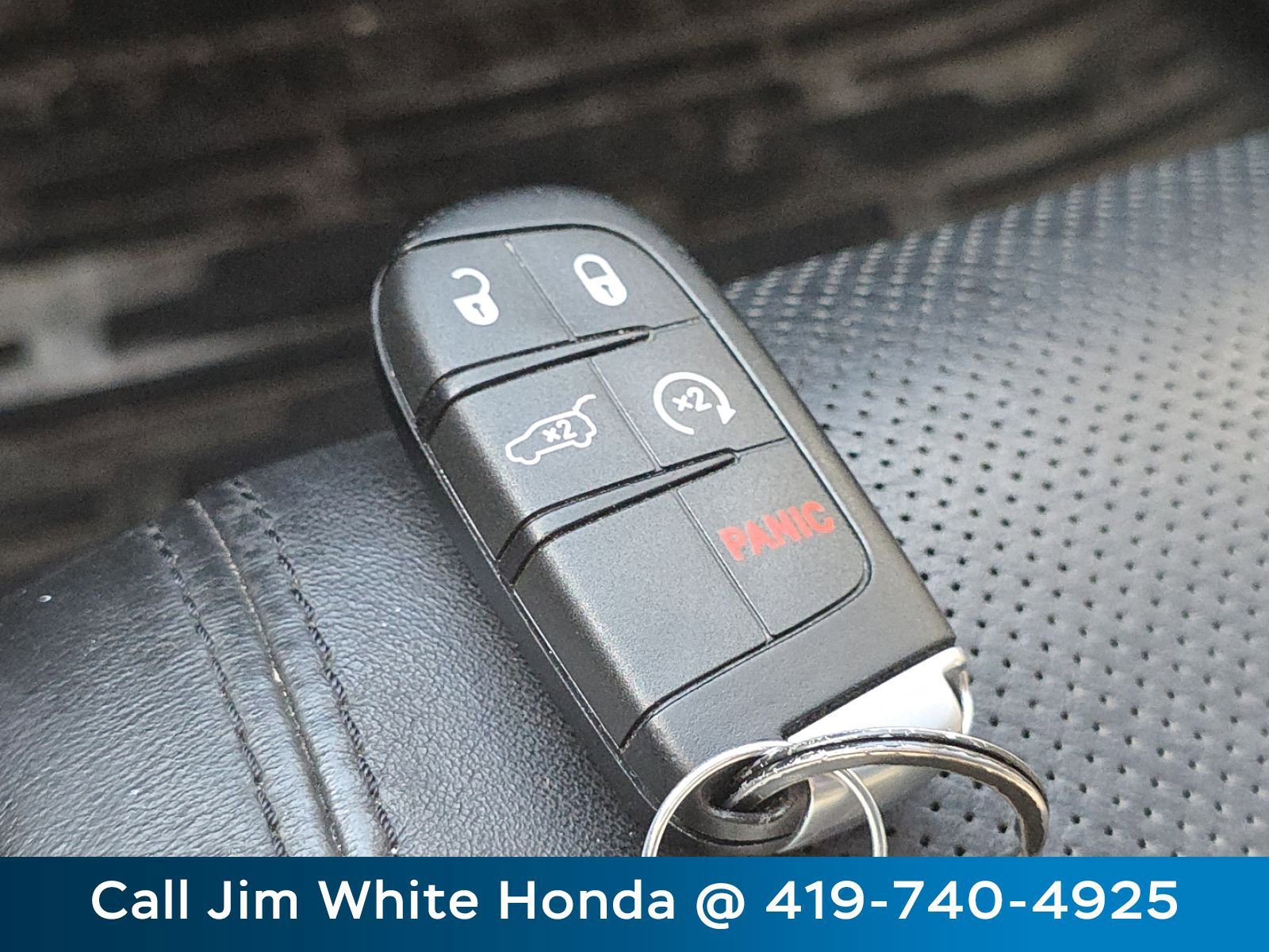 Used 2018 Jeep Grand Cherokee Overland AWD/4WD image 32
