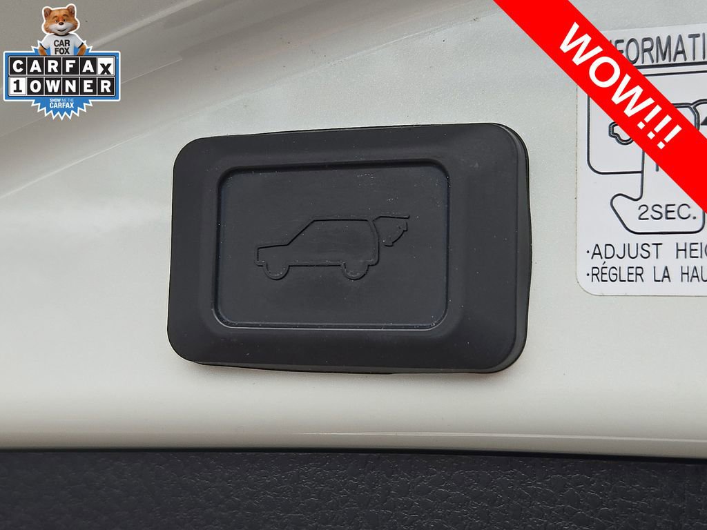 Used 2018 Toyota RAV4 Limited w/ All Weather Liner Package AWD/4WD image 31