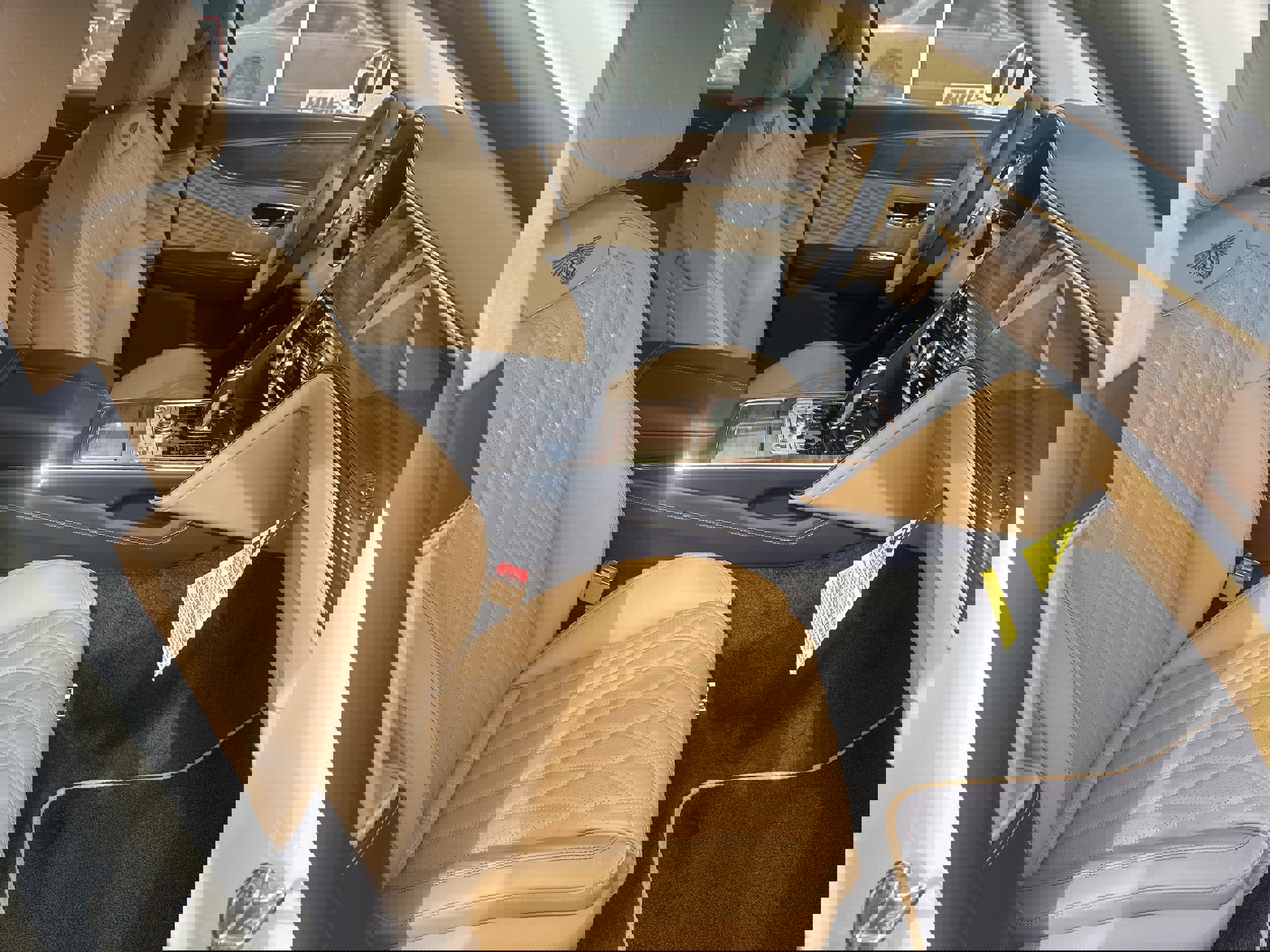 New 2026 Bentley Flying Spur Plug-In Hybrid image 2