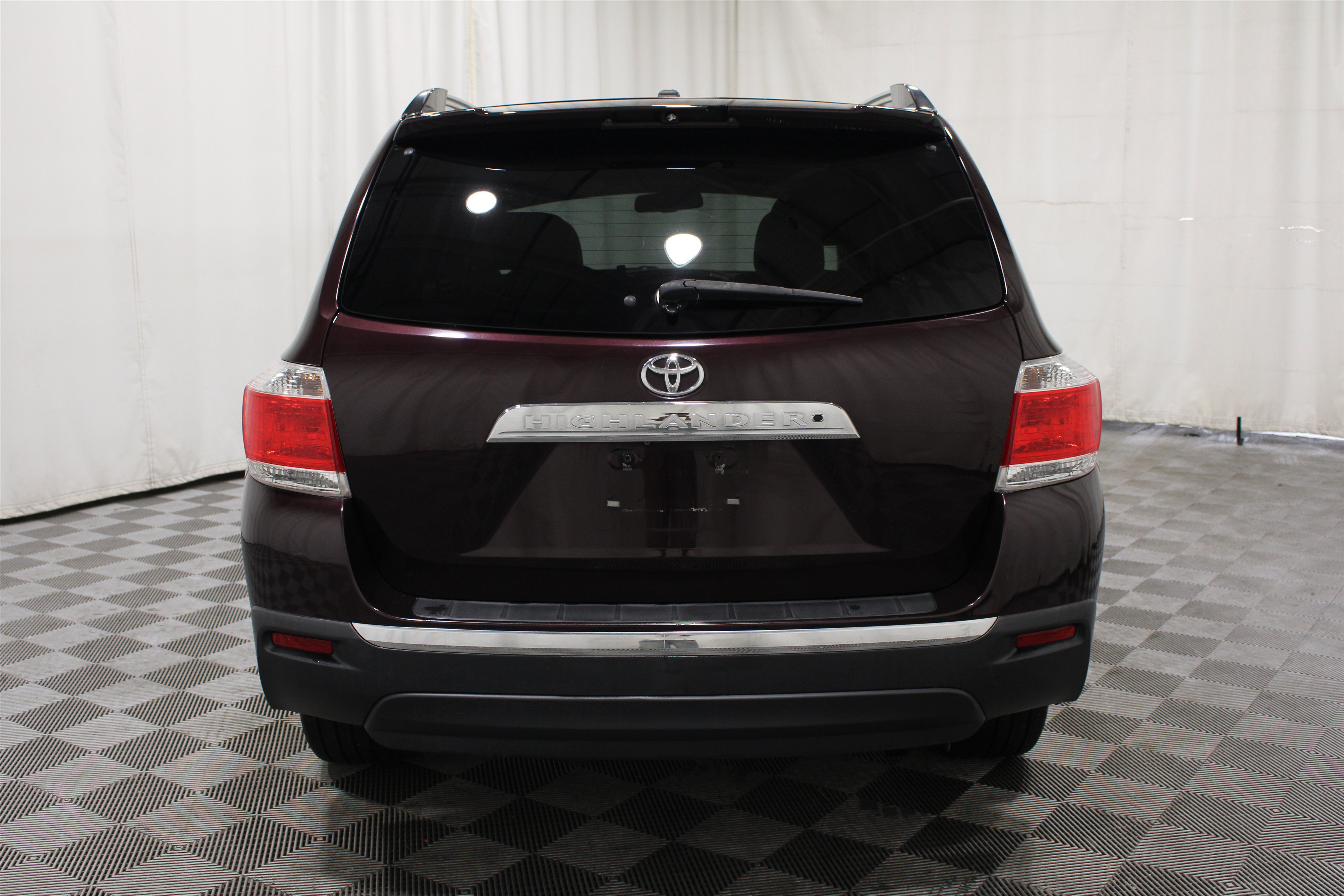 Used 2013 Toyota Highlander Limited FWD image 29