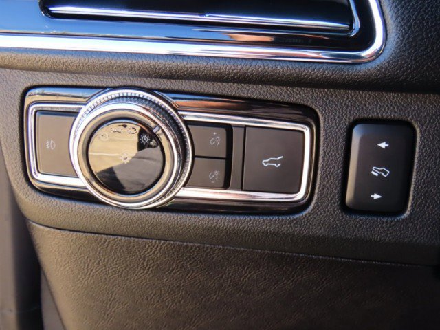 Used 2019 Lincoln Navigator Select image 26