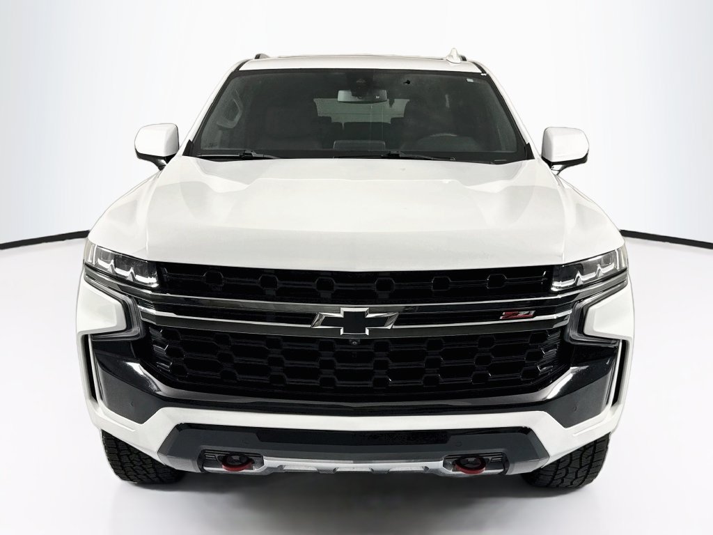 Used 2022 Chevrolet Tahoe Z71 w/ Luxury Package AWD/4WD image 2