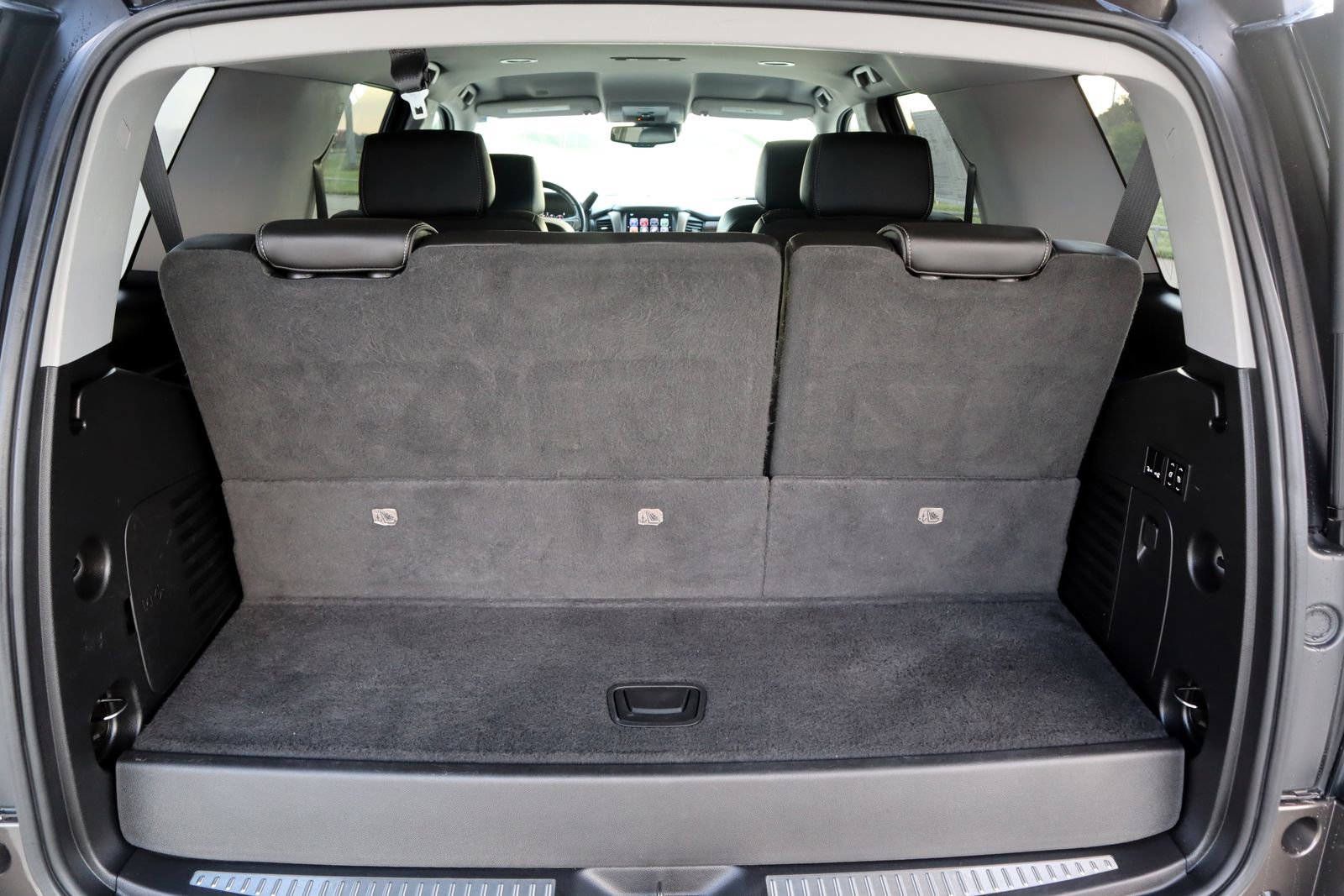 Used 2019 GMC Yukon Denali RWD image 15