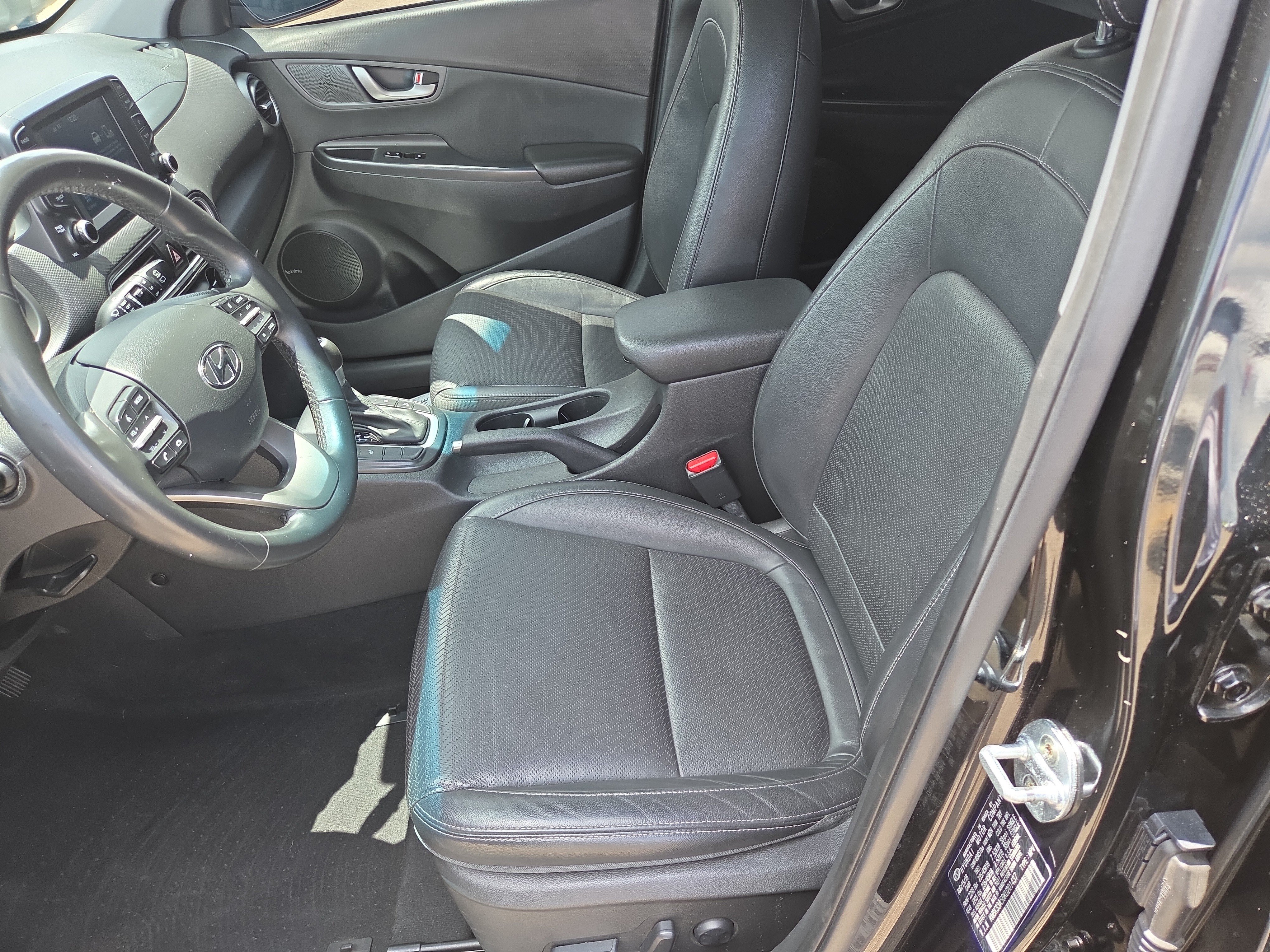 Used 2019 Hyundai Kona Limited FWD image 5