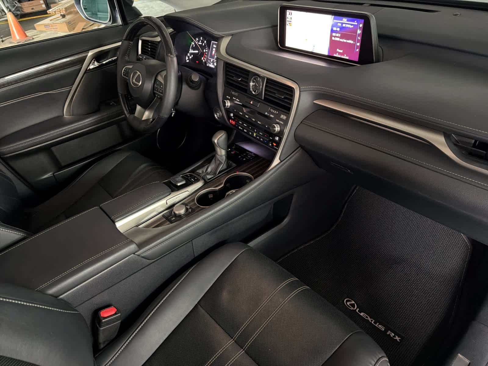 Used 2017 Lexus RX 350 FWD w/ Luxury Package image 16