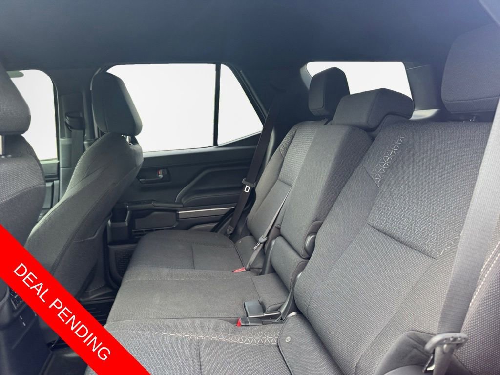 Used 2025 Toyota 4Runner SR5 AWD/4WD image 20