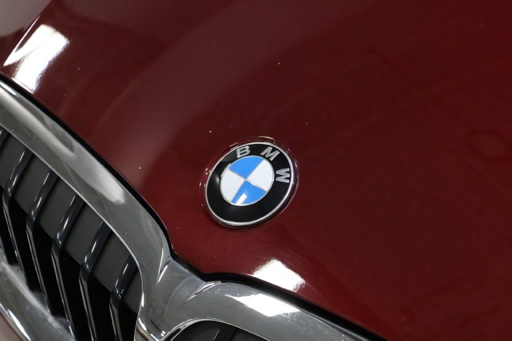 Used 2022 BMW 330i xDrive Sedan w/ Premium Package AWD/4WD image 12