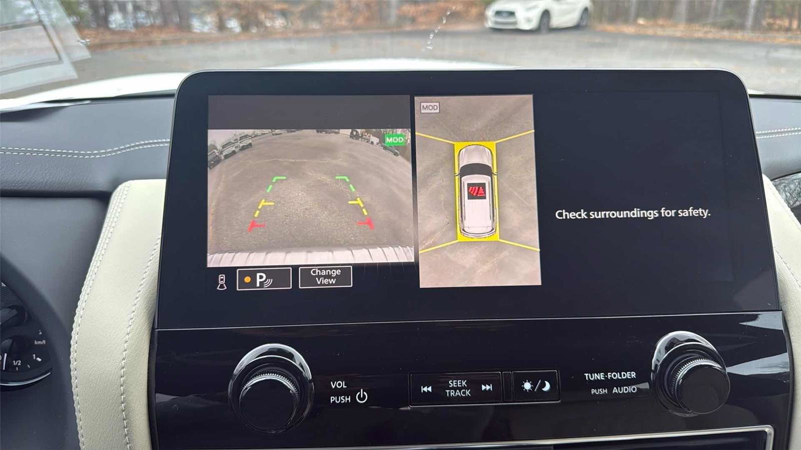 Used 2023 INFINITI QX80 Sensory w/ All-Season Package image 20