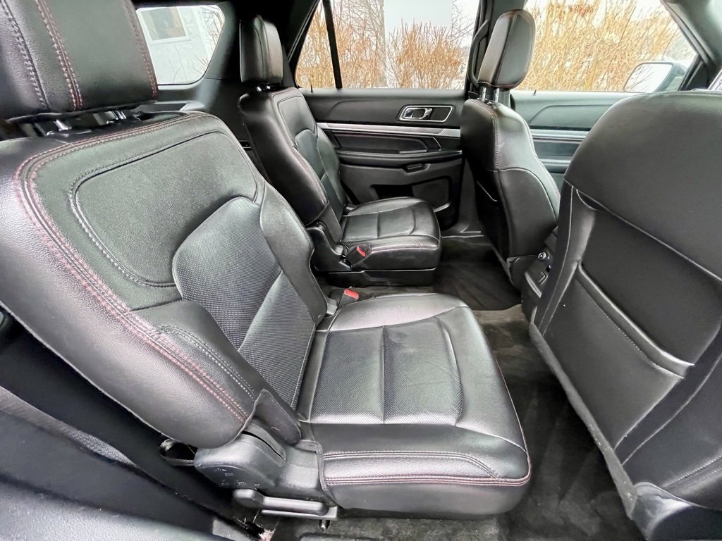 Used 2018 Ford Explorer Sport w/ Ford Safe & Smart Package image 12