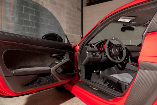Used 2024 Porsche 718 Cayman GT4 RS RWD image 35