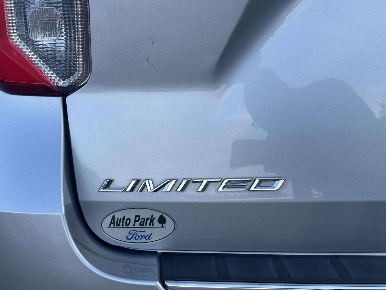 Used 2020 Ford Explorer Limited AWD/4WD image 42