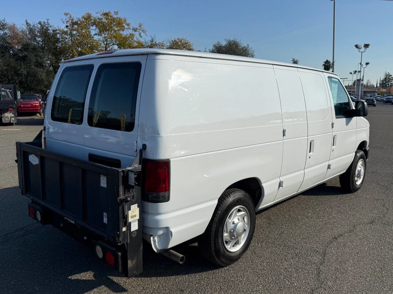 Used 2009 Ford E-150 and Econoline 150 RWD image 6