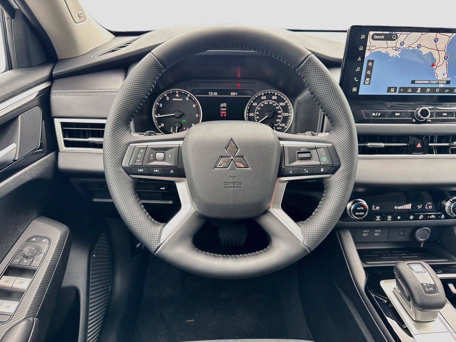 New 2026 Mitsubishi Outlander SE FWD image 10