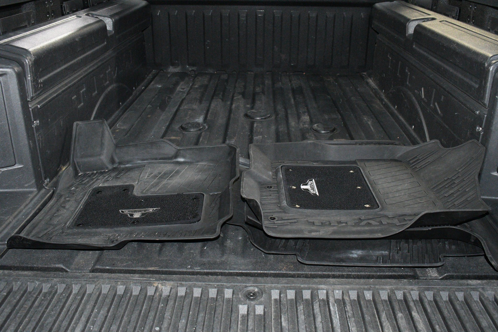 Used 2023 Nissan Titan Platinum Reserve w/ Moonroof Package AWD/4WD image 95