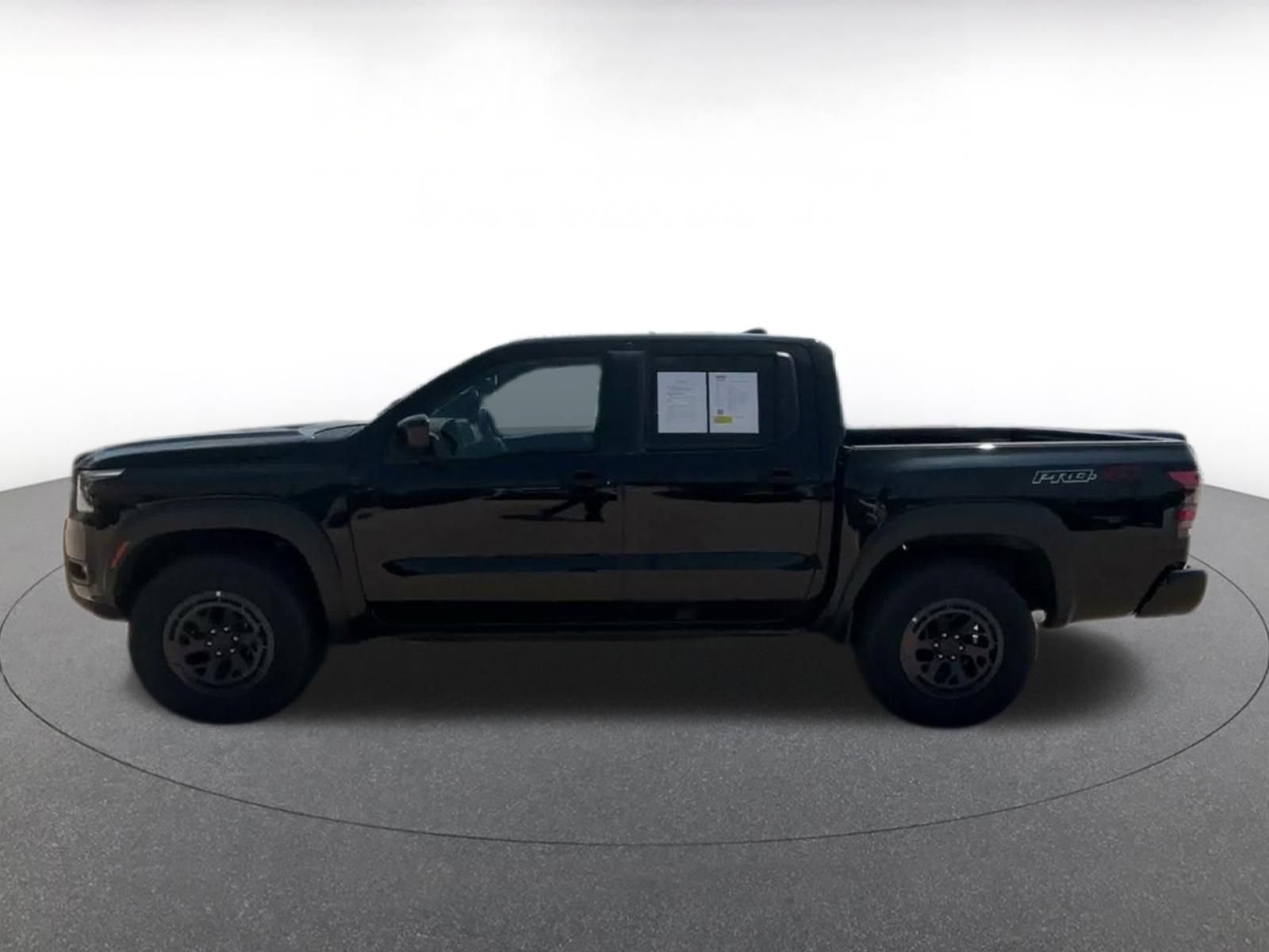 Used 2026 Nissan Frontier PRO-4X AWD/4WD image 8