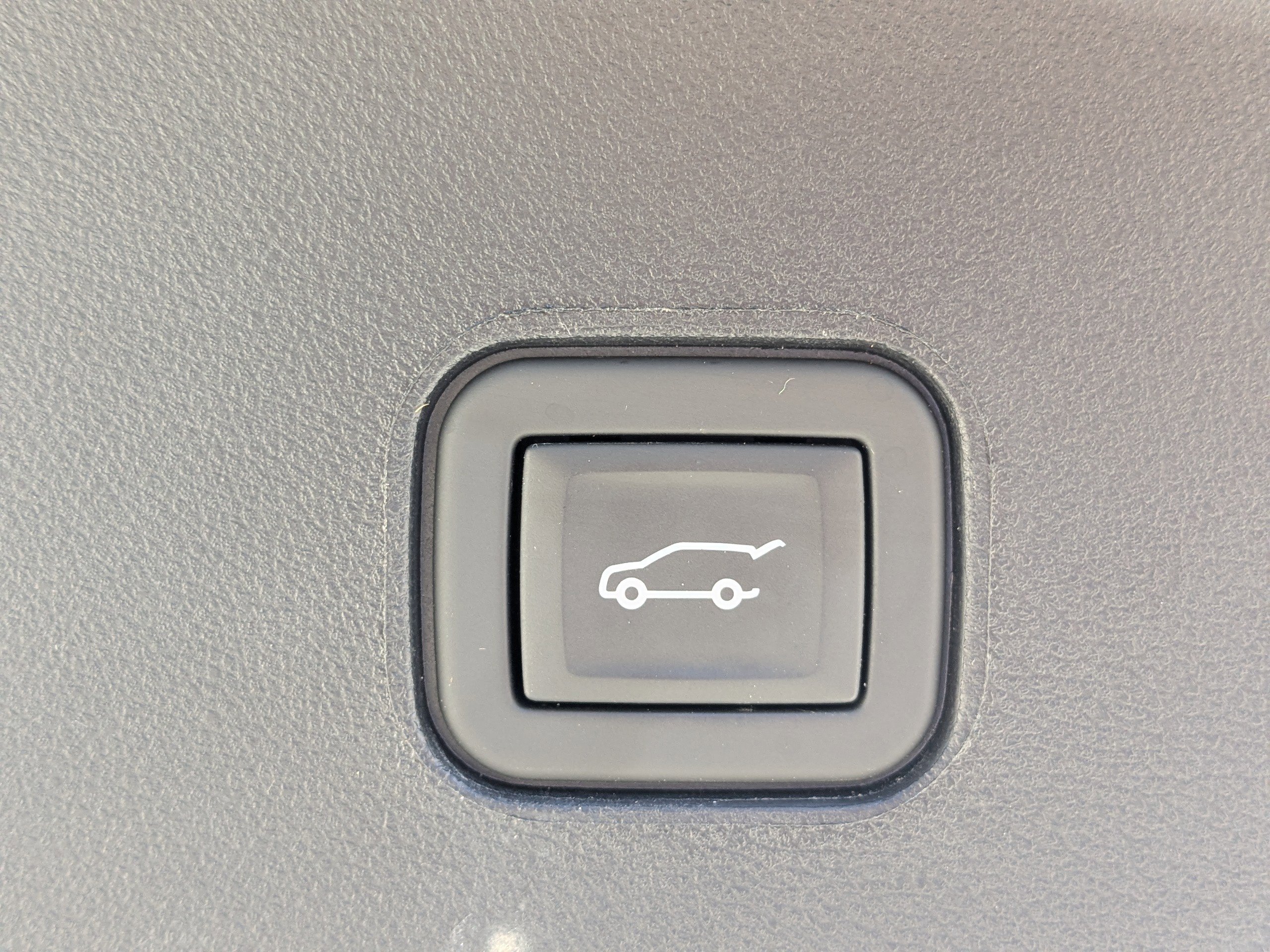 Used 2024 Cadillac Lyriq Luxury RWD image 14