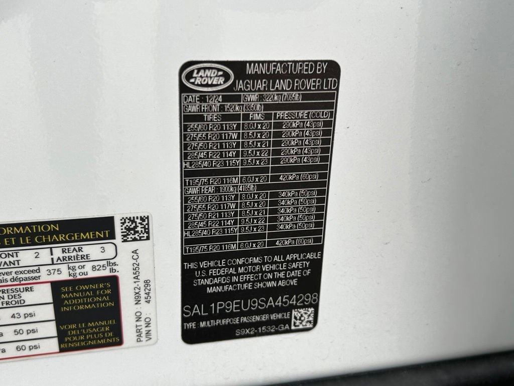 Used 2025 Land Rover Range Rover Sport SE AWD/4WD image 54
