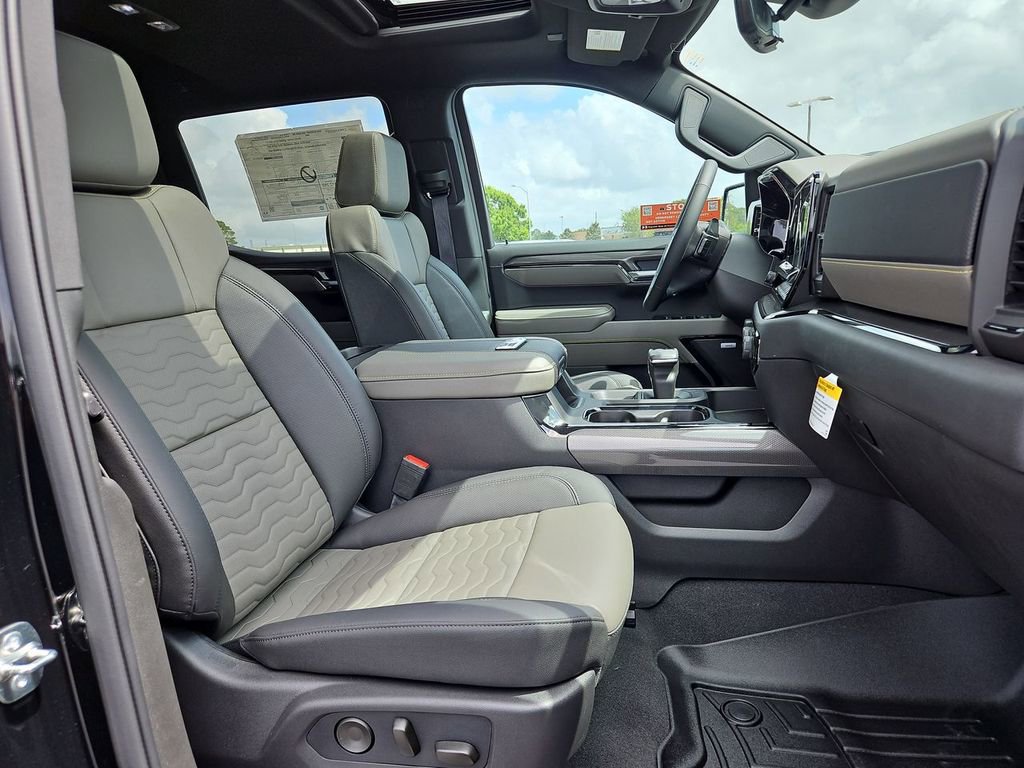 New 2026 Chevrolet Silverado 1500 ZR2 w/ Dark Appearance Package AWD/4WD image 21