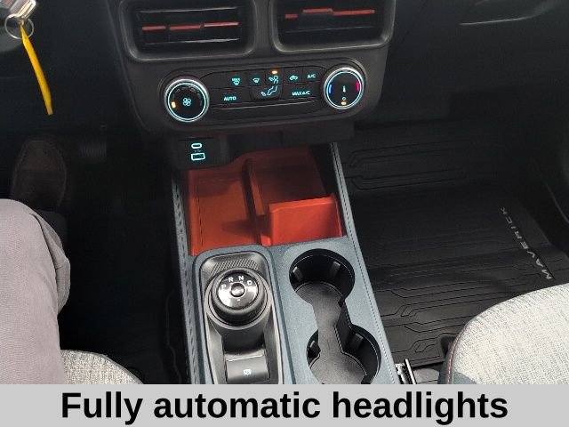 Used 2023 Ford Maverick XLT image 6
