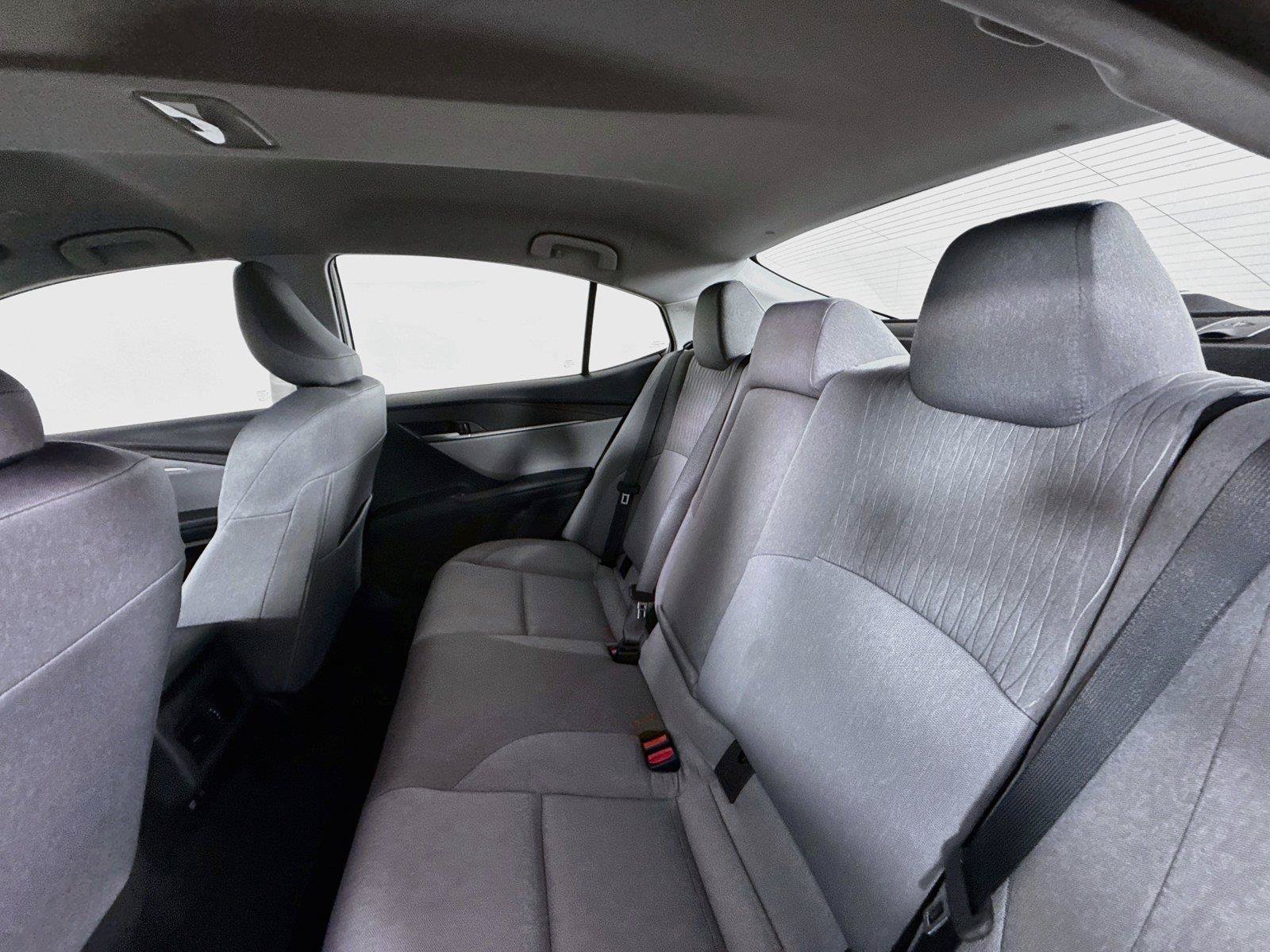 Used 2026 Toyota Camry LE FWD image 28