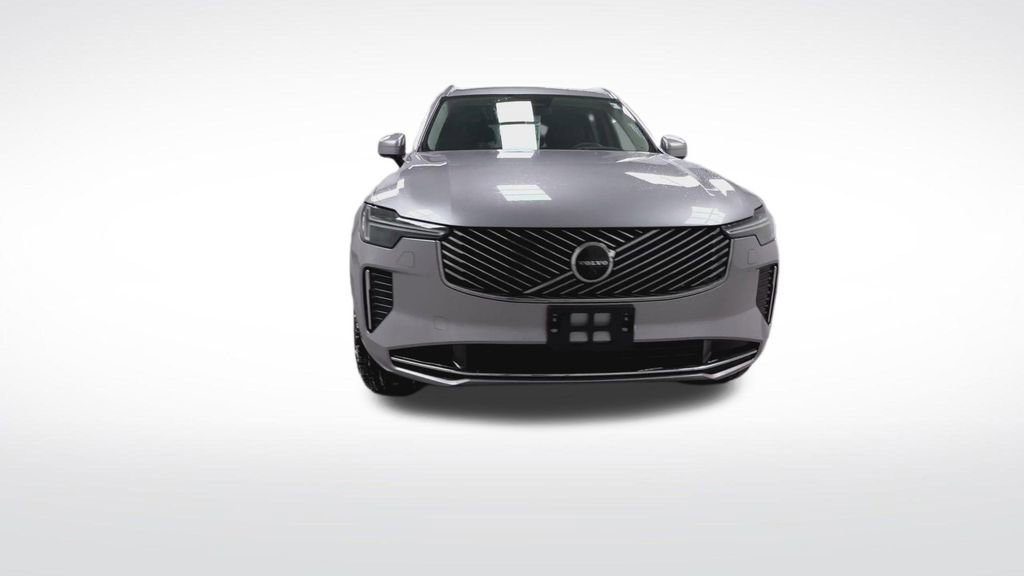 New 2026 Volvo XC90 B6 Ultra w/ Protection Package Premier image 3