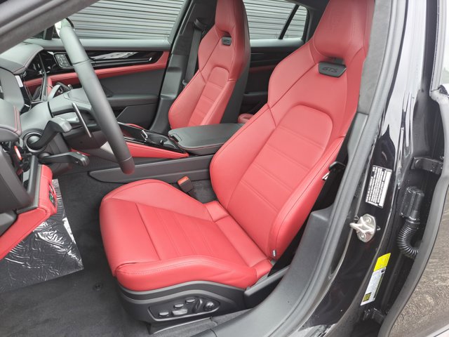 New 2026 Porsche Panamera GTS image 5