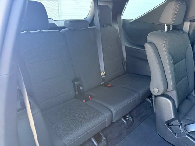Used 2024 Chevrolet Traverse LT FWD image 13