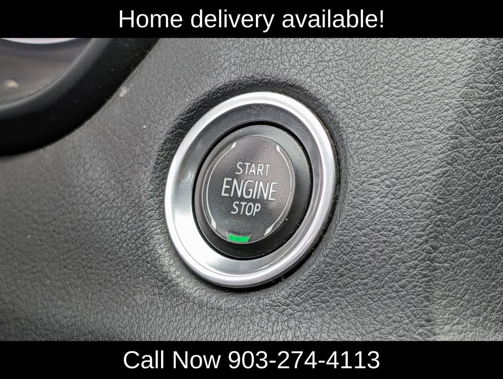 Used 2023 Cadillac XT4 Premium Luxury FWD image 22