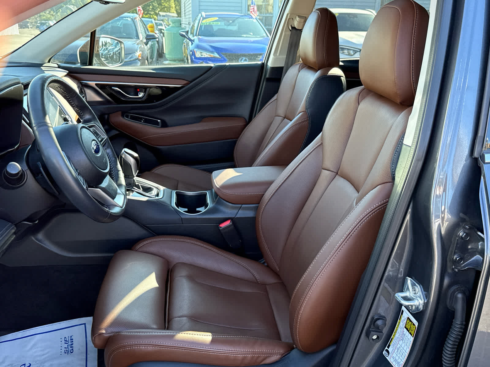 Certified 2025 Subaru Outback Touring XT AWD/4WD image 9